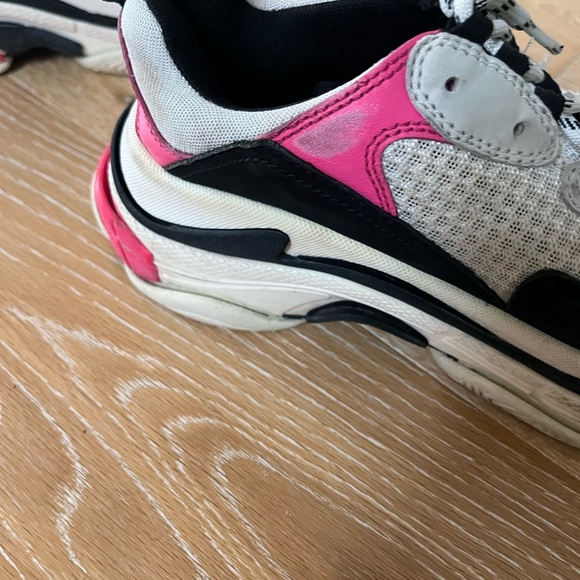 BALENCIAGA Triple S Sneakers - Picture 3 of 5
